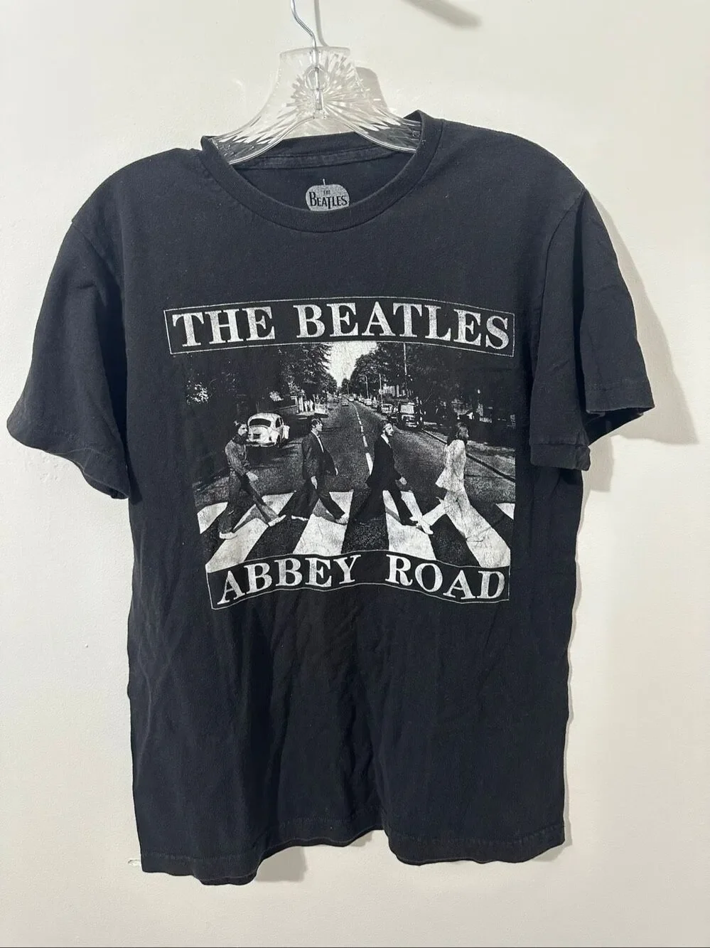 Beatles Abbey Road album photo size M Medium black T Shirt Classic Rock Tee A892